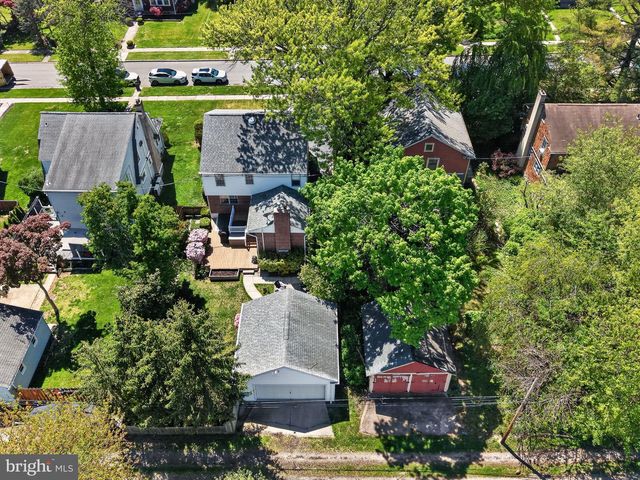 37 RIDLEY AVE, Aldan, PA 19018