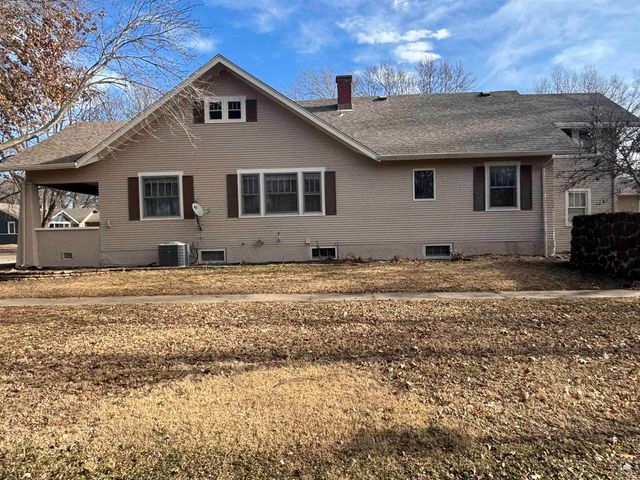 811 NW 2nd Street, Abilene, KS 67410