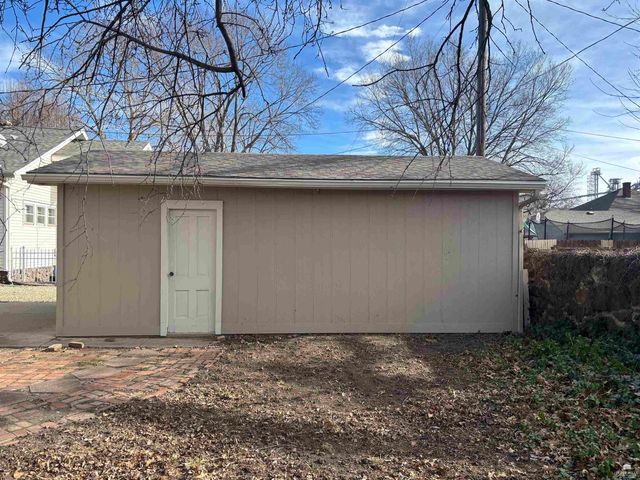 811 NW 2nd Street, Abilene, KS 67410
