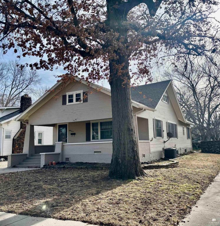 811 NW 2nd Street, Abilene, KS 67410