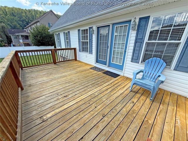 158 Lock Lane, Alum Creek, WV 25003