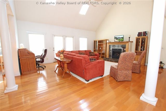 158 Lock Lane, Alum Creek, WV 25003