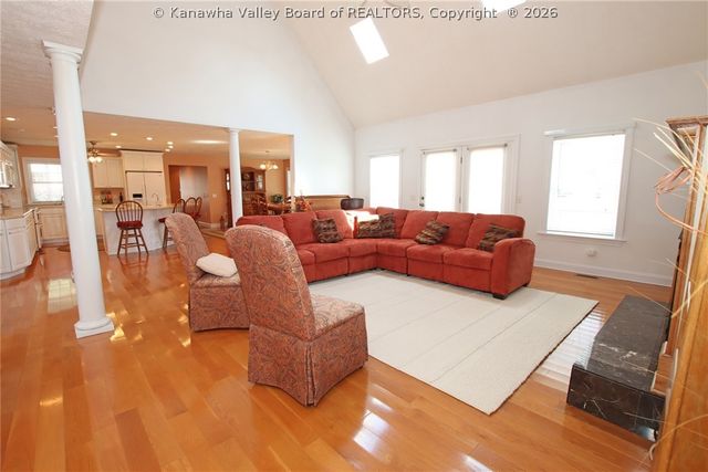 158 Lock Lane, Alum Creek, WV 25003
