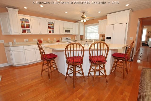 158 Lock Lane, Alum Creek, WV 25003
