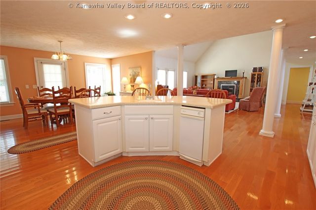 158 Lock Lane, Alum Creek, WV 25003