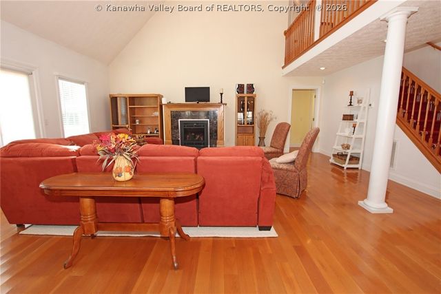 158 Lock Lane, Alum Creek, WV 25003