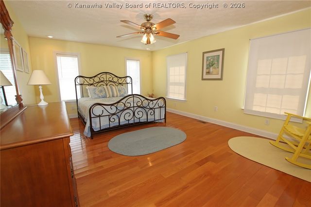 158 Lock Lane, Alum Creek, WV 25003