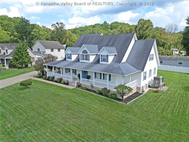 158 Lock Lane, Alum Creek, WV 25003