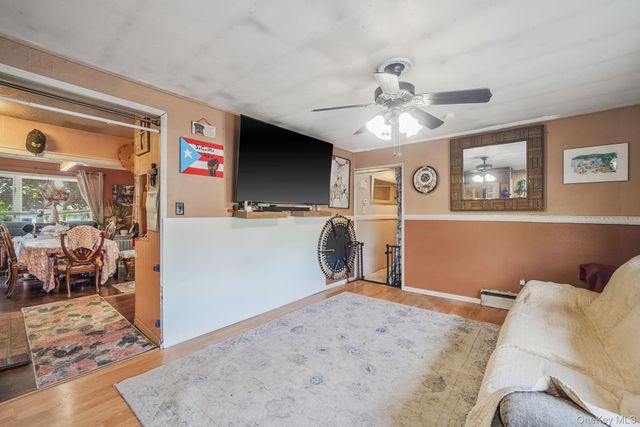 85 Applegate Drive, Central Islip, NY 11722
