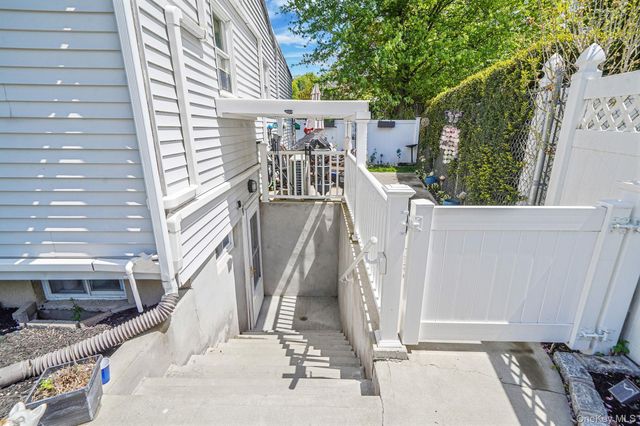 85 Applegate Drive, Central Islip, NY 11722