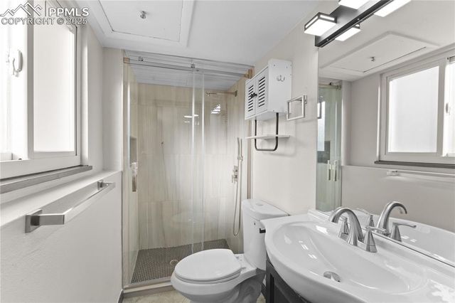 906 N Chelton Road, Colorado Springs, CO 80909