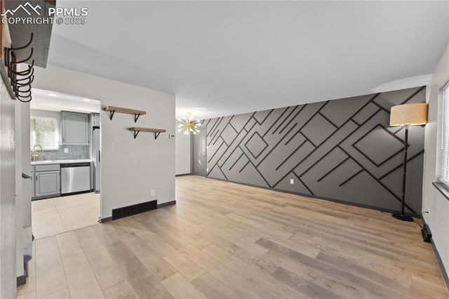 906 N Chelton Road, Colorado Springs, CO 80909