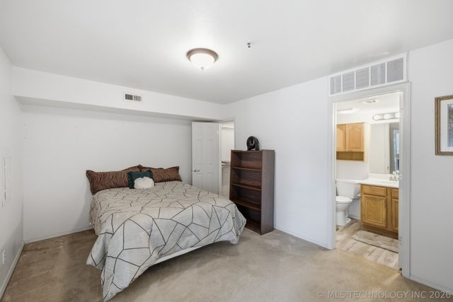 1904 E 66th Place C210, Tulsa, OK 74136
