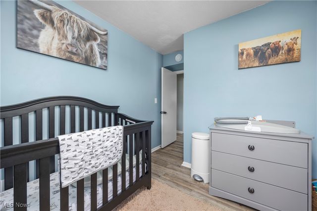 4272 Brockley Avenue, Sheffield Lake, OH 44054