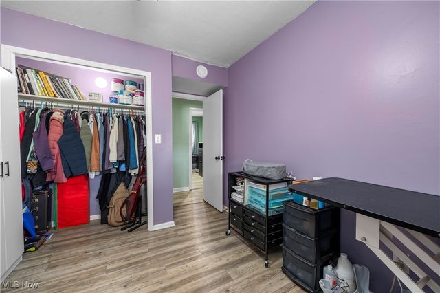 4272 Brockley Avenue, Sheffield Lake, OH 44054