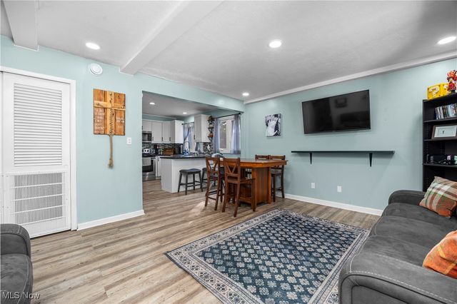 4272 Brockley Avenue, Sheffield Lake, OH 44054