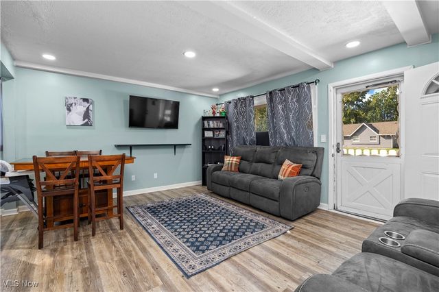 4272 Brockley Avenue, Sheffield Lake, OH 44054