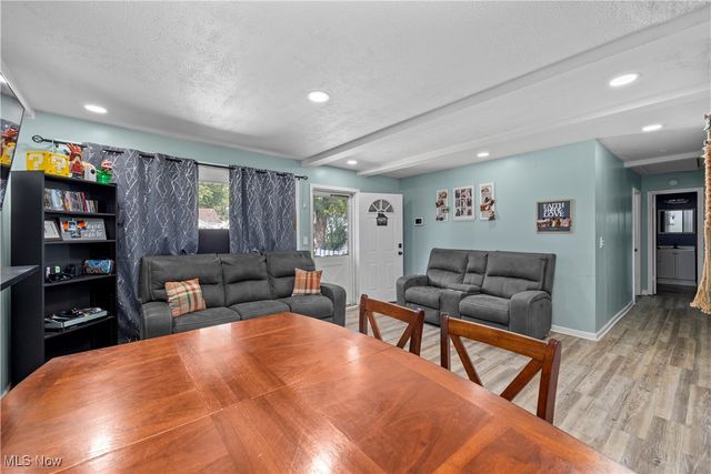 4272 Brockley Avenue, Sheffield Lake, OH 44054