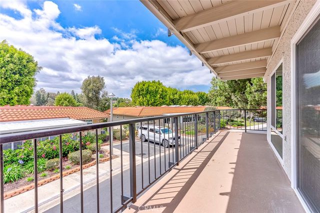 3300 Via Carrizo D, Laguna Woods, CA 92637