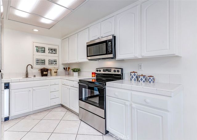 3300 Via Carrizo D, Laguna Woods, CA 92637