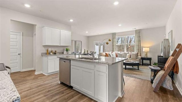 225 Sound Circle, Stockbridge, GA 30281