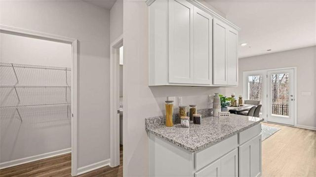 225 Sound Circle, Stockbridge, GA 30281