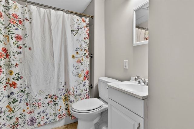 5-7 Linwood Ave 5, Melrose, MA 02176