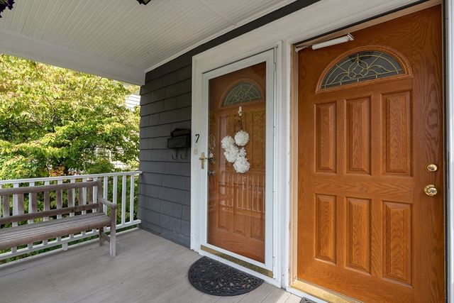 5-7 Linwood Ave 5, Melrose, MA 02176