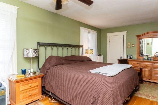 27 Richwood St, Boston, MA 02132