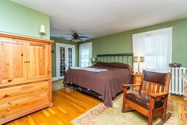 27 Richwood St, Boston, MA 02132