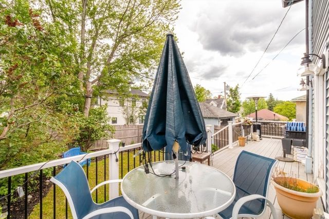 27 Richwood St, Boston, MA 02132