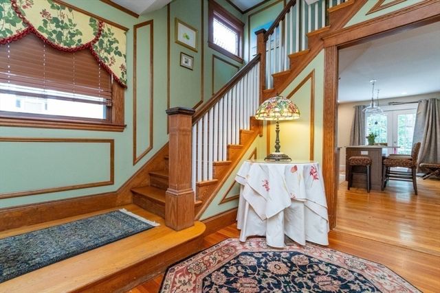 27 Richwood St, Boston, MA 02132