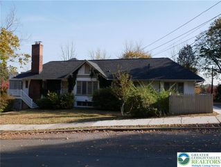 2110 West Walnut Street E, Allentown City, PA 18104