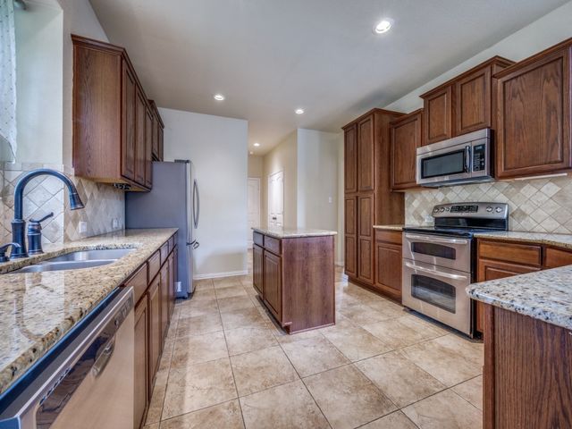 7003 Chittamwood Drive, Denton, TX 76208