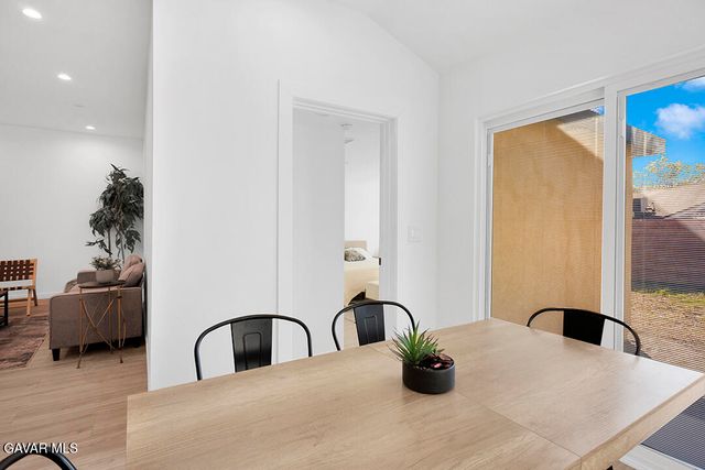 14868 Envoy Street, Sylmar, CA 91342