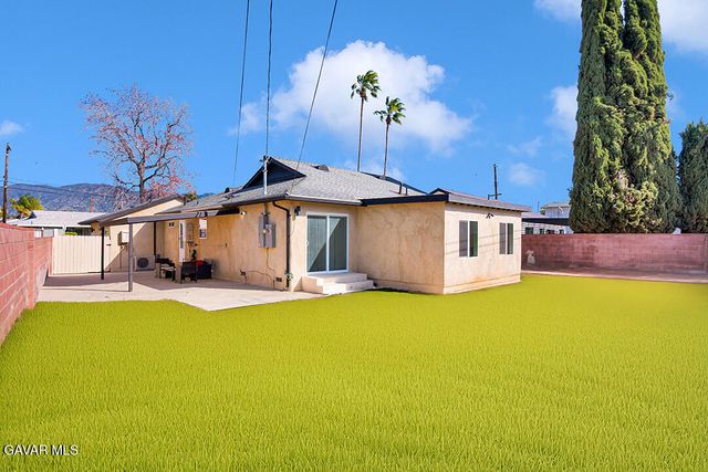 14868 Envoy Street, Sylmar, CA 91342