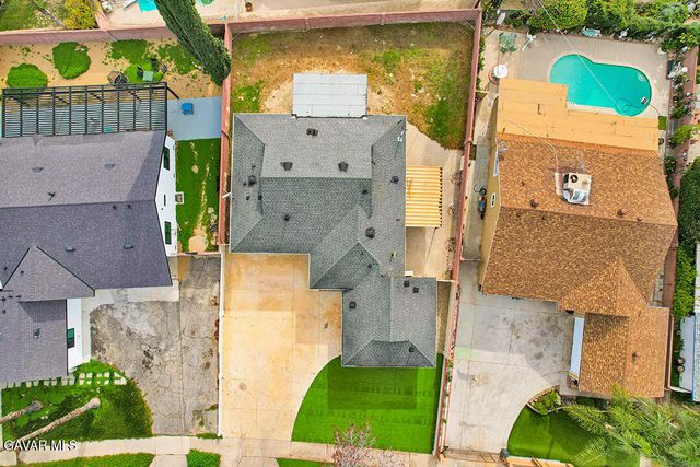 14868 Envoy Street, Sylmar, CA 91342