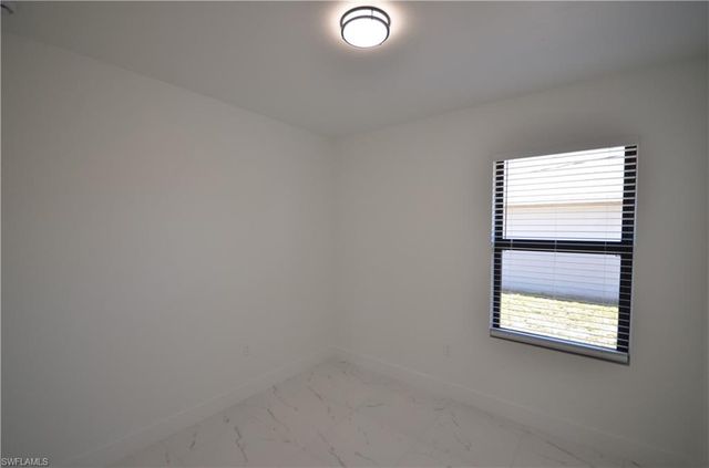 2132 Barker BLVD, Fort Myers, FL 33916