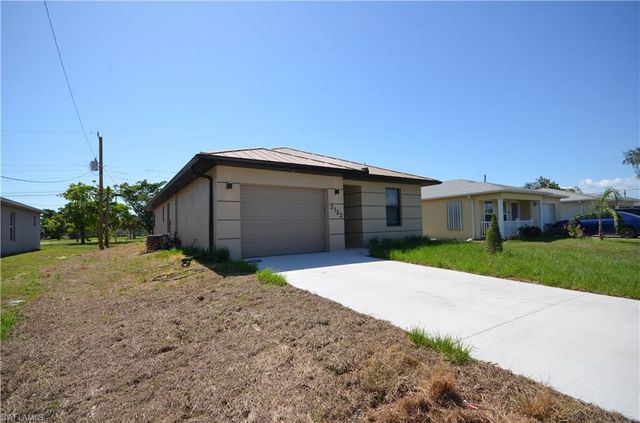 2132 Barker BLVD, Fort Myers, FL 33916