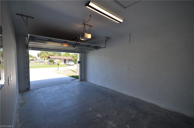 2132 Barker BLVD, Fort Myers, FL 33916