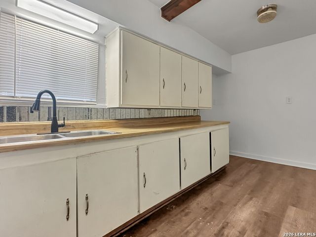 405 MONTICELLO CT, San Antonio, TX 78223