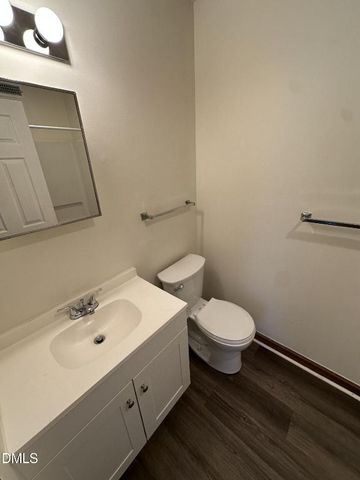 3506 Ivy Commons Drive 301, Raleigh, NC 27606