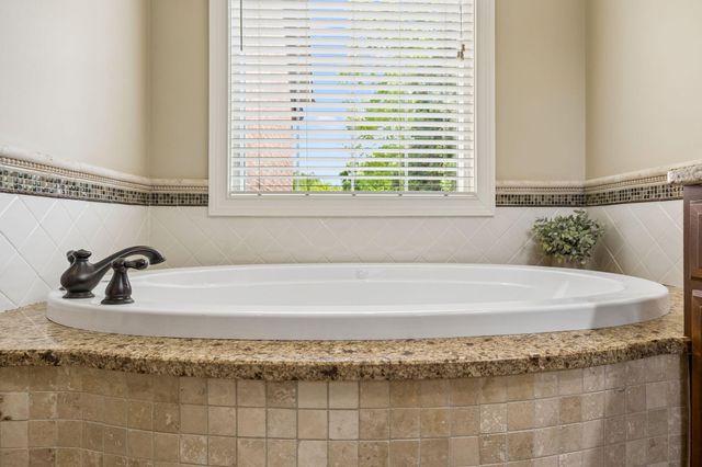 7860 Giorgio Circle, Ooltewah, TN 37363
