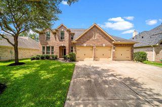 307 Fairwood Springs Lane, Richmond, TX 77406