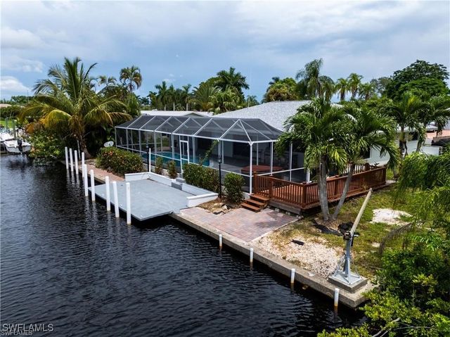 2153 Channel WAY W, North Fort Myers, FL 33917