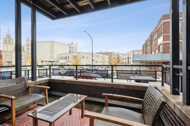 2322 W AUGUSTA Boulevard 1A, Chicago, IL 60622