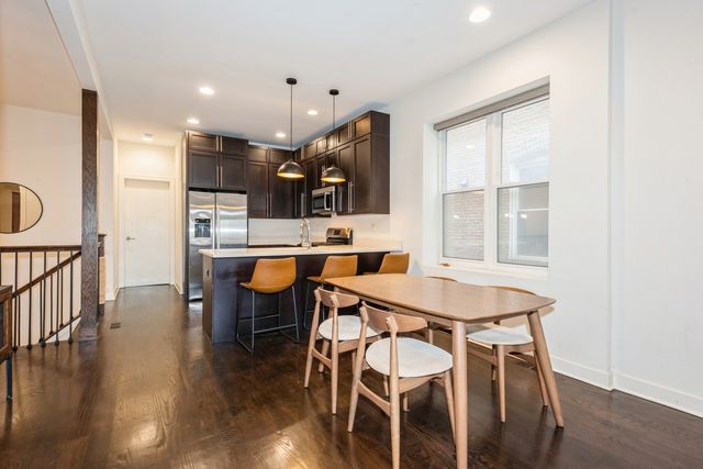 2322 W AUGUSTA Boulevard 1A, Chicago, IL 60622