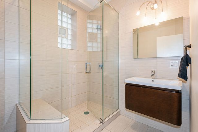 2322 W AUGUSTA Boulevard 1A, Chicago, IL 60622