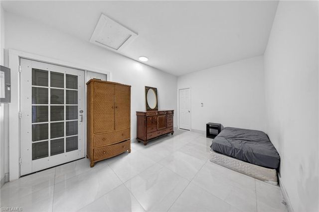 3871 White BLVD, Naples, FL 34117