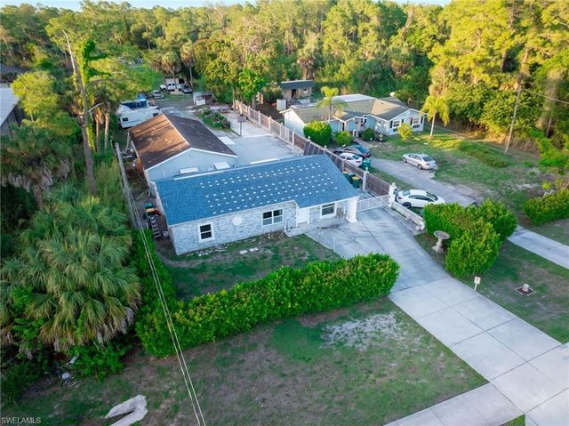 3871 White BLVD, Naples, FL 34117